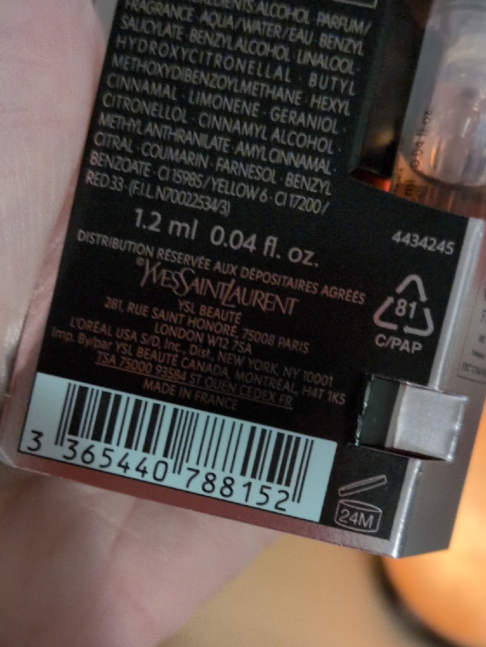 FREE w/ bundle - YSL Black Opium Samples x2 - Picture 2 of 3